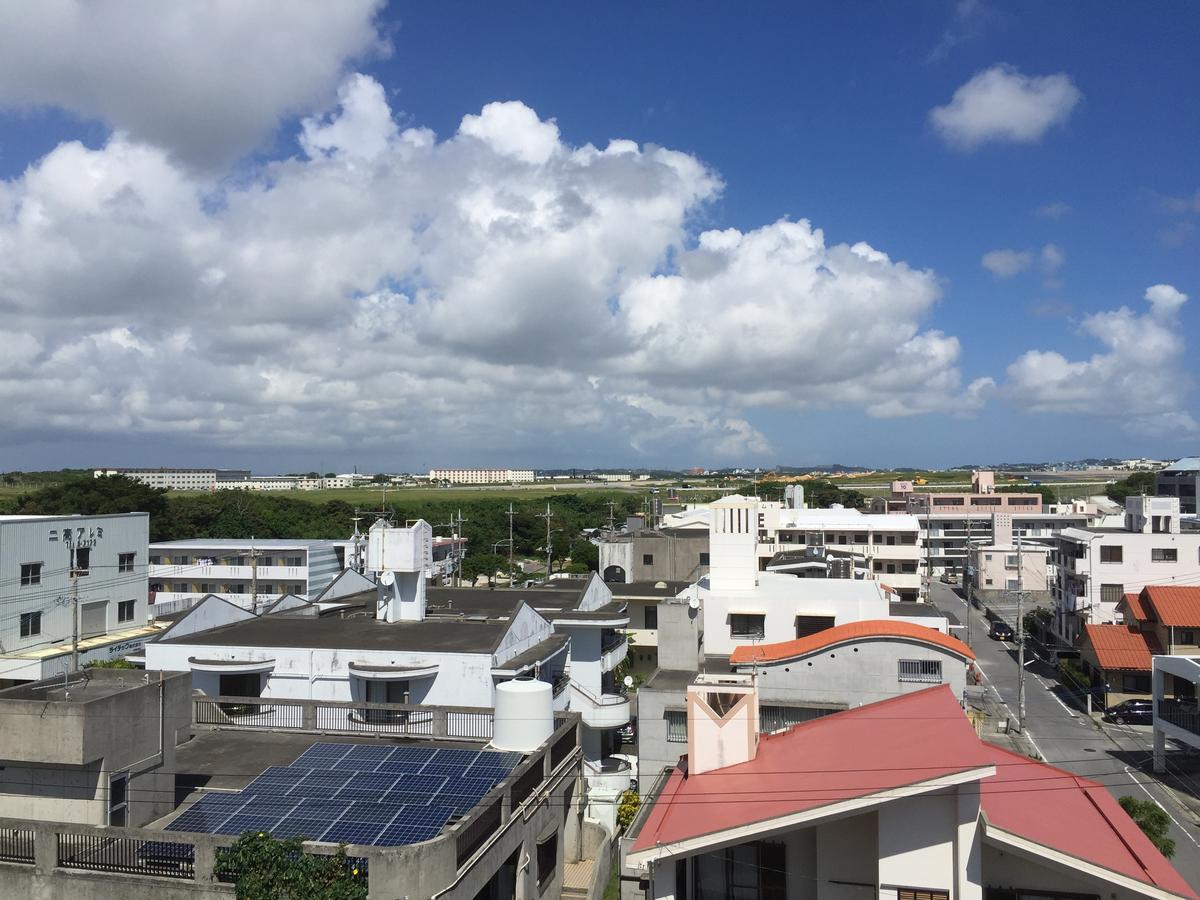 Mr Kinjo In Maehara Apartment Okinawa Екстериор снимка